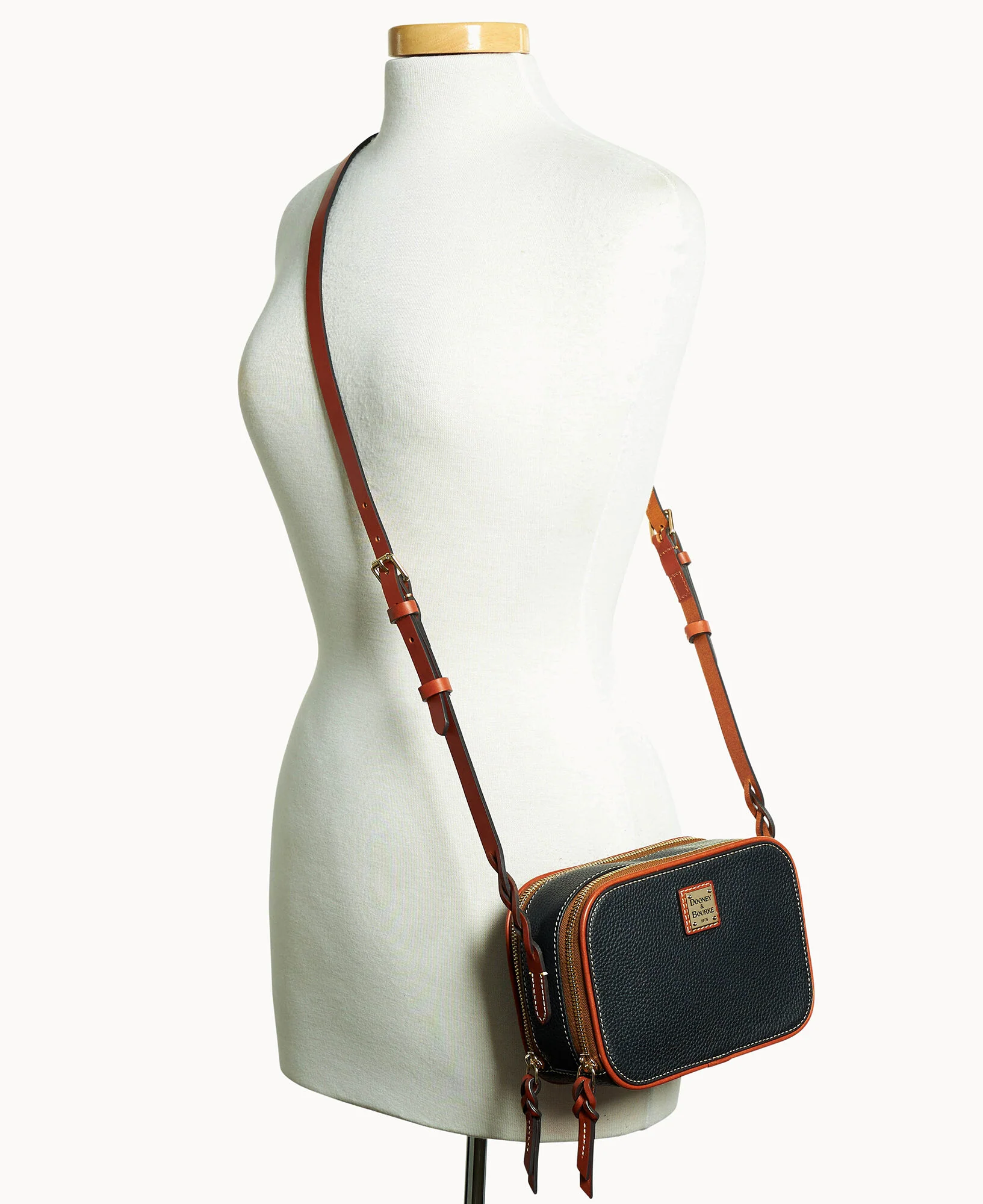 Pebble Grain Deni Crossbody - Image 24
