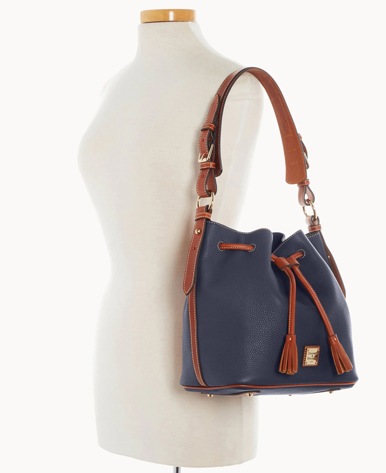 Pebble Grain Drawstring - Image 24