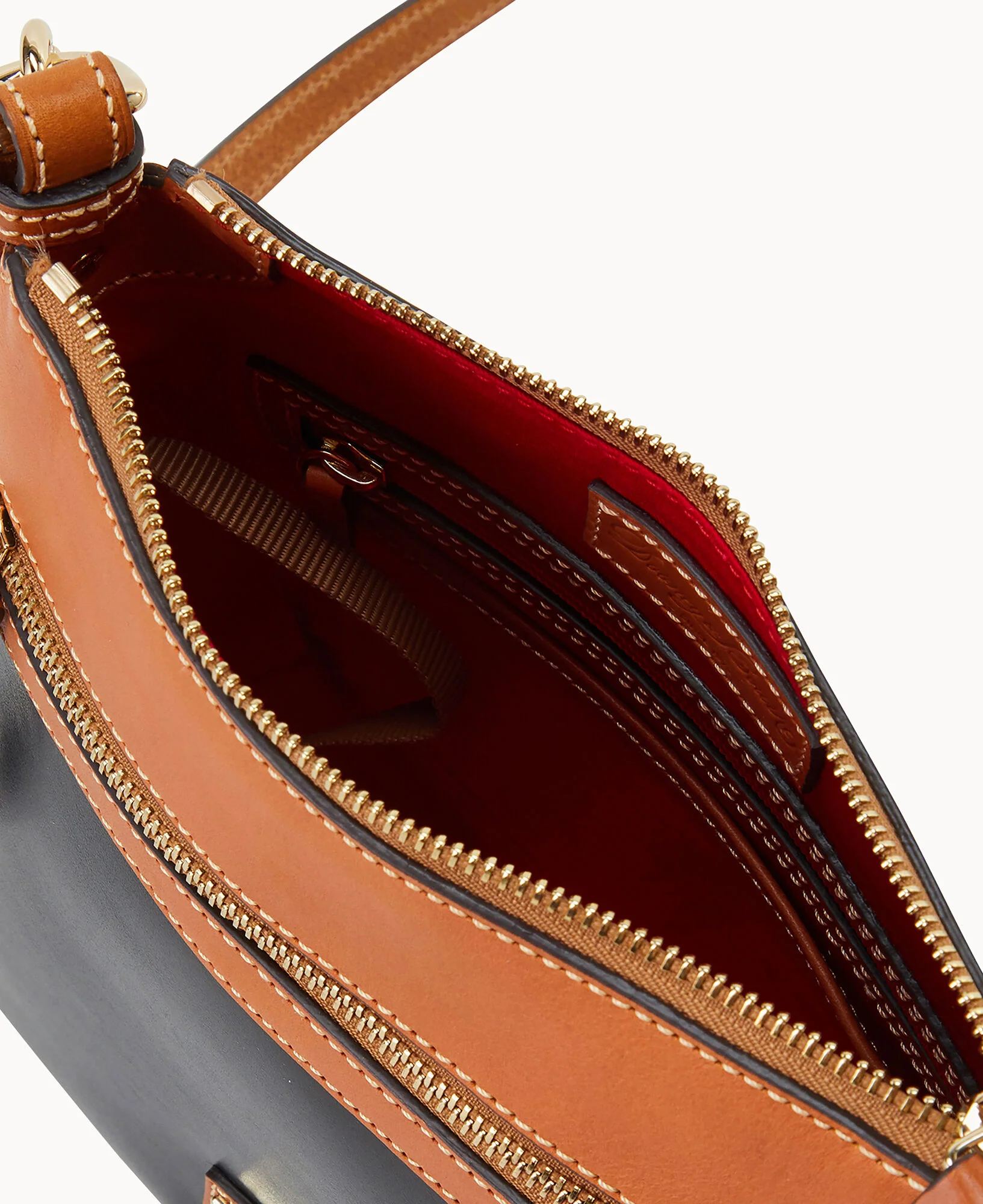 Wexford Leather Crossbody 25 - Image 11